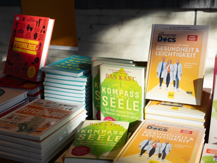 anima Buchhandlung Brunner im Foyer