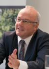 Univ.-Prof. Dr. Reinhard Haller Porträtfoto Univ.-Prof. Dr. Reinhard Haller